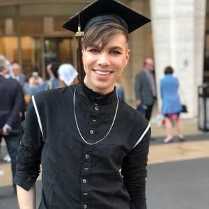 Meet your Posher, Chris